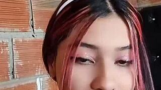 Young Colombian woman victim of unwanted advances casero