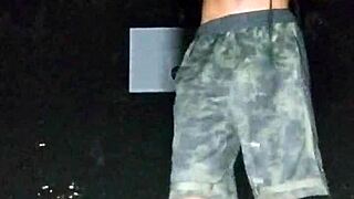 park photoshoot turns into fun chat with skinny beauty 😊