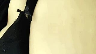 I finger her curvy milf belly close up