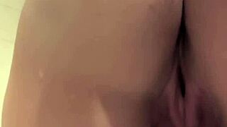 I show my neat ass ready for anal sex