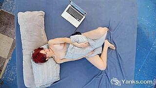 yanks cutie hedera ivy plays with herself till she cums! 😍