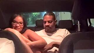 Damn, this hot Asian wife bangs without a condom with app driver in public! 😲