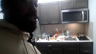 stripper sucking big black cock 😏