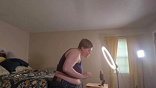 this skinny ebony teen is so wet, playing with her pussy 😍