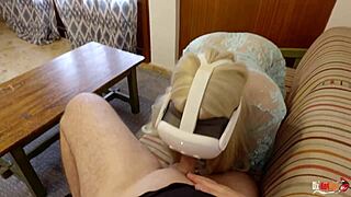 Hot VR sex: stepson fucked stepmom with juicy ass