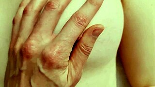 Gorgeous Couple Fucking with Big Cumshot