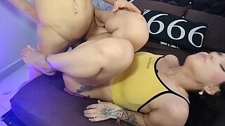 Hermanastra sexy blows and rides her hermanastro roughly.