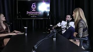 loira safada moaning while stripping and sucking that tasty cock yasmin pariz sheer red