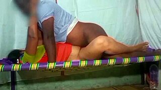 Housewife sneaks blowjob on house owner’s cock in secret