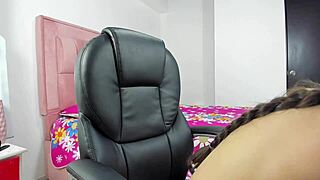 This sexy 18+ teen bangs her tight shaved pussy outdoors