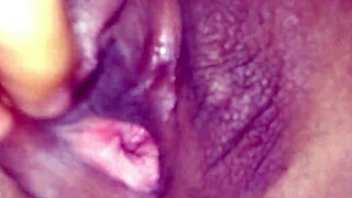 家庭乱伦引发爆炸高潮！年轻辣妹浪叫不停