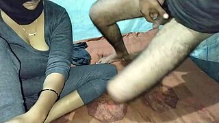 Desi Indian village couple doin’ 69 real wild, ohh yea