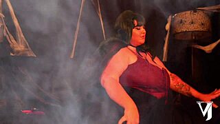 Intense Witchy Halloween Cosplay With Brother Love Spreading Ass