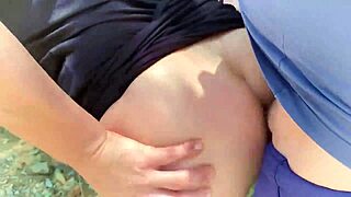 Passing Cars Honked but I Kept Pounding Her Big Ass Anal on Roadside