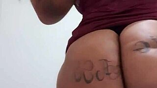 bbw carioca showing off her curves