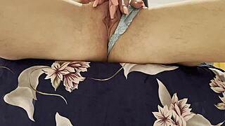 my pussy explodes when i rub my clit?