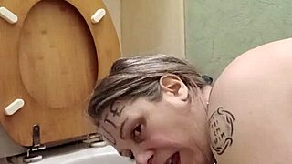 esclave f l�che les wc, ready for humiliation?