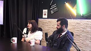 arm in pussy naughtiness with lady snow and lord kenobi in swing cast