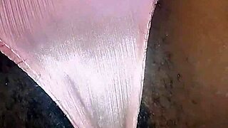 En-Chan Guides Three-Finger Technique in Wild Lesson