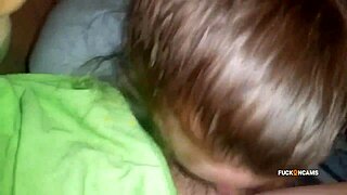 年轻情侣激烈POV操穴 抠逼玩屁股