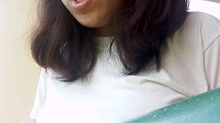 Teacher Matthan Salomon seduces student Kaye Andrea in Ormoc