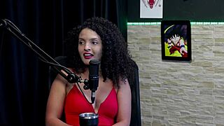 Morena shows blowjob after denying gang bang thoughts as calm gym personal - mia luz