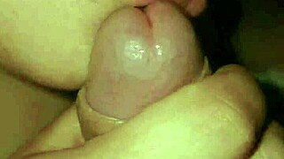 I bended over in doggy style, showin my big ass and pussy for a blowjob