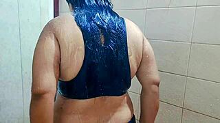 Amateur Indian Bride Takes Wild Hot Naked Bath With Big Ass And Tits Exposed