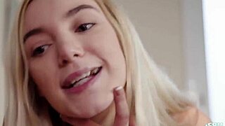 Does Paola get hard during her family vacation?