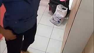 In the hospital corridor on Christmas Eve, showing off my ass while horny for my boyfriend's cock!