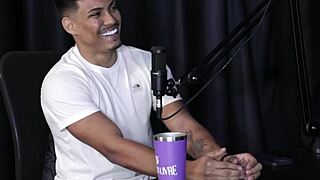 Morena safada tem buceta chupada em lugares proibidos