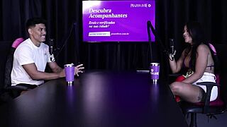 Morena safada tem buceta chupada em lugares proibidos