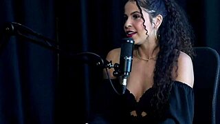 Sweet Karolzinha Gives Tips and Talks Content