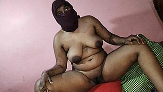 Kolkata College Girl Fingering Medium Size Pussy