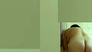 Transsexual ass shaking barefoot homemade