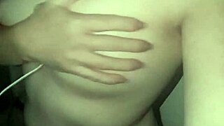 Meu marido não chegava para me comer e eu tive que masturbar amateurs sexy wife lesbian orgasm latina european masturbation oral