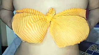 I love this hot desi bhabhi's big boobs