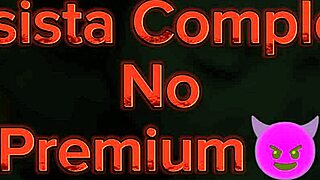 Alguém afim de ser um corno mansinho enquanto ela fode na cama molhada?