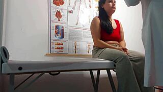 Gynecologist fingers patient's asshole and fucks her! 😏