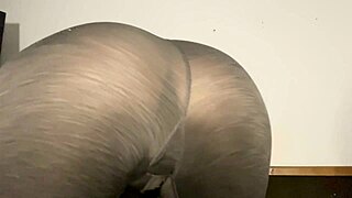 i cant stop teasin my ass in these yoga pants, solo rope bondage makin me squirt so hard