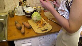 An amateur prepares a carrot in a simple way.