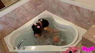 Kingsley Fists Dakota's Pussy, Licks Soles