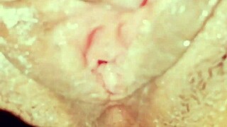 Sharing bed with aunty, cumming inside tight pussy 😘