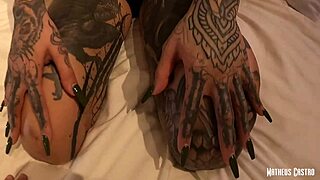 peituda safada foi fazer tatuagem e transou com o dono do studio - collab tayna crispim