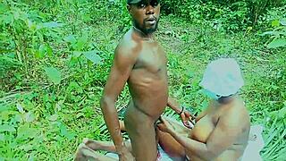 New Porn King Meets Amateur Bbw Goddess in the Bush