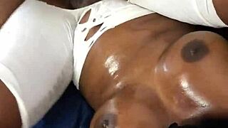 Quality Homemade Sex On Sala Day, Tell Me How It Feels?