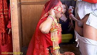 Indian Desi Mommy In Hindi Dirty Talk Blowjob Scene