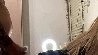 Comeu o cu da pequena inteada minha mulher saiu pra dar o cu e me deixou sozinho com ela sex toy