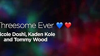 horny friends start eating each other out