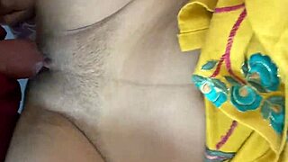 Desi villager bhabhi fuck with hindi audio porn video.